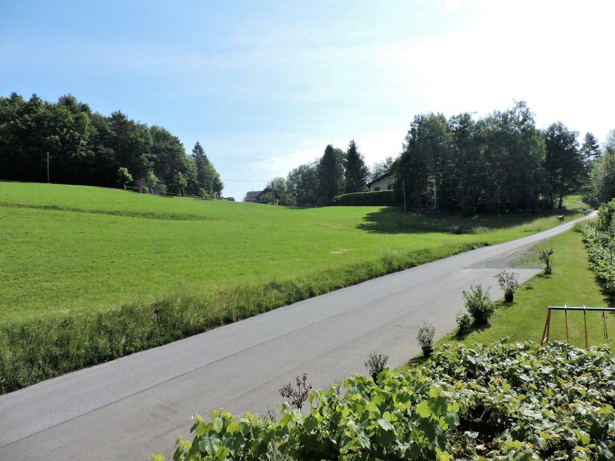 Gaestezimmer Klopfer Sankt Johann im Saggautal Екстер'єр фото